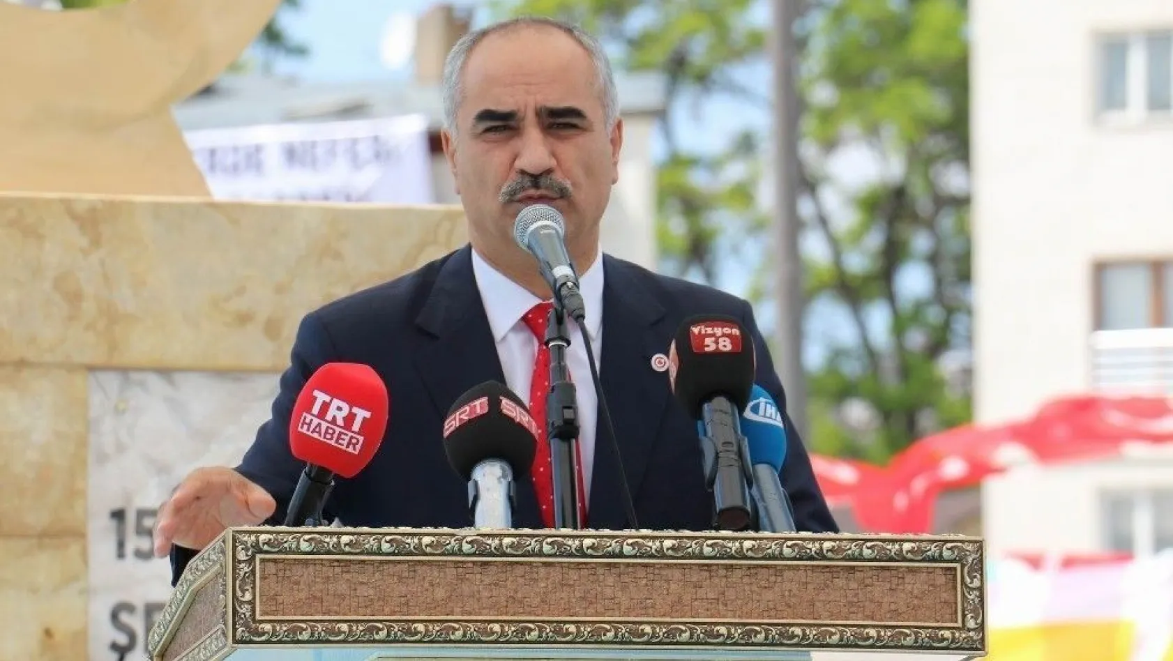 Sivas'ta '15 Temmuz Şehitler Meydanı' açıldı
