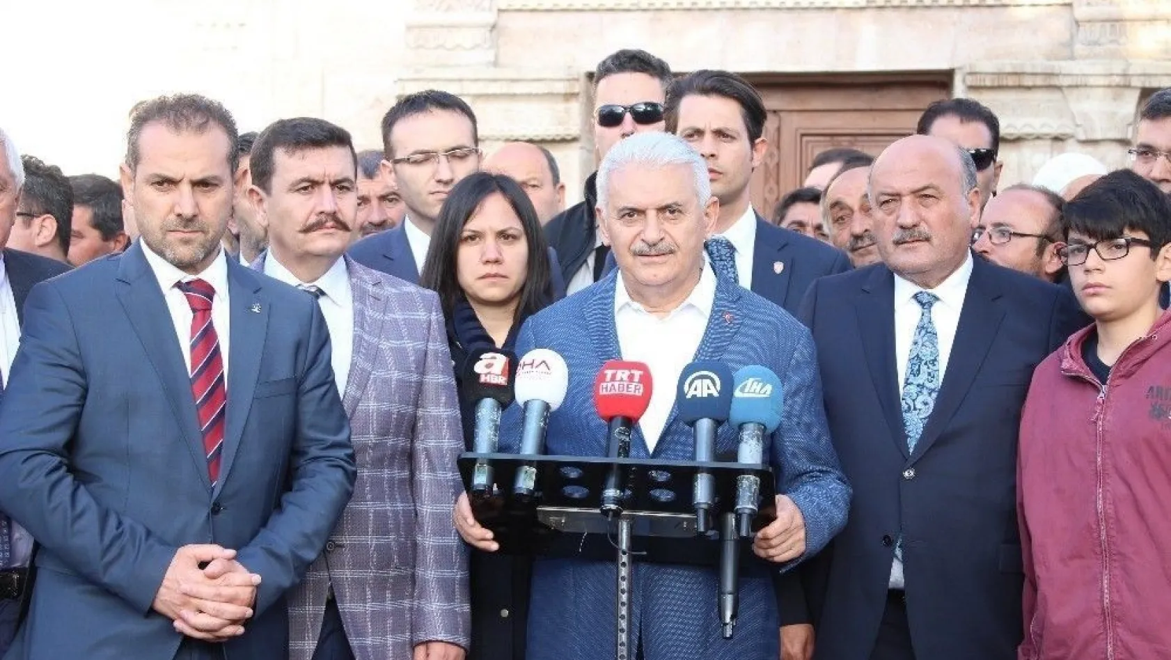 Başbakan Yıldırım 'Erzincan da tespit edilen 3 teröristten 1'i etkisiz hale getirildi.
