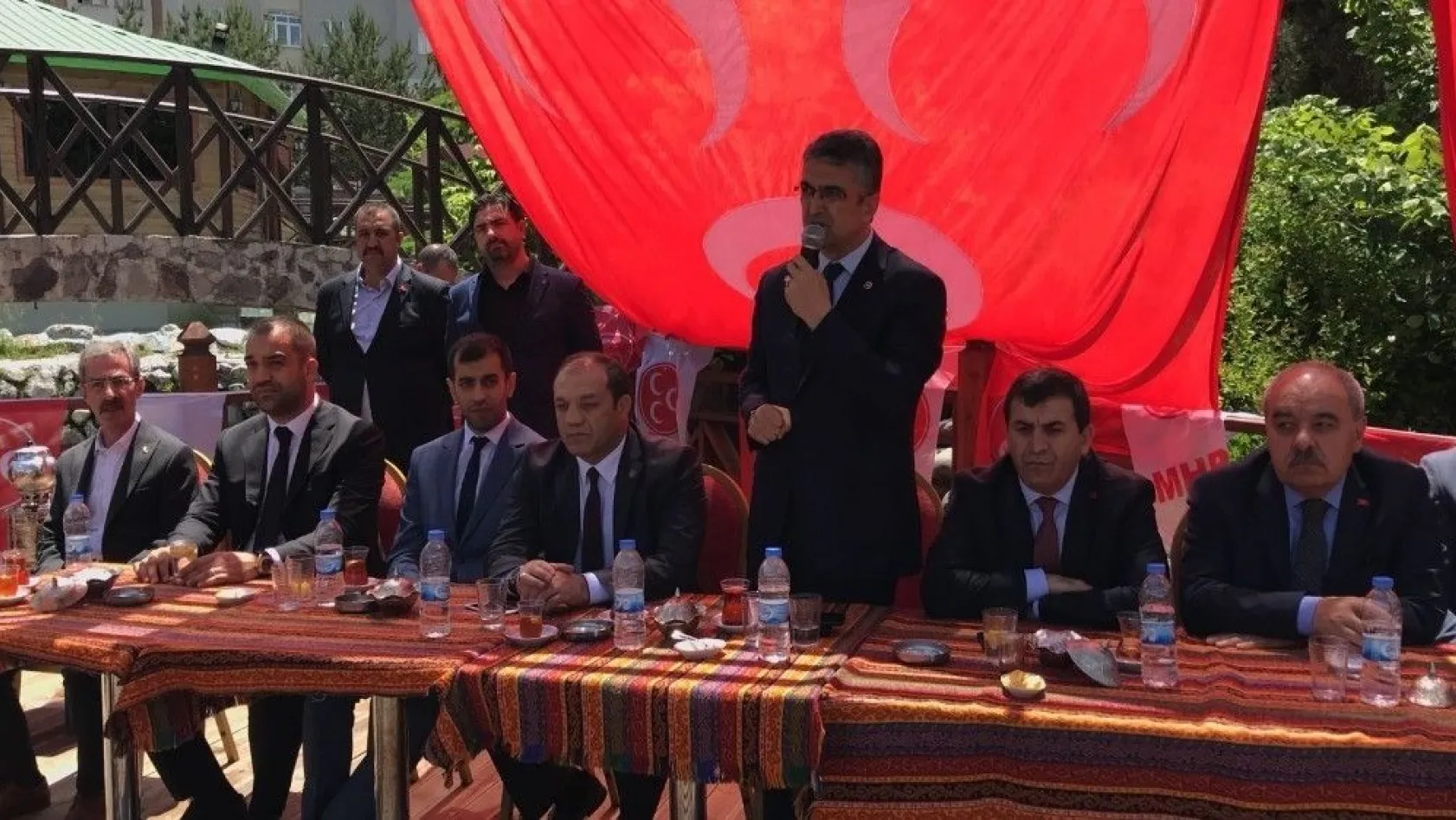 MHP aday, başkan ve teşkilatları bayramlaştı
