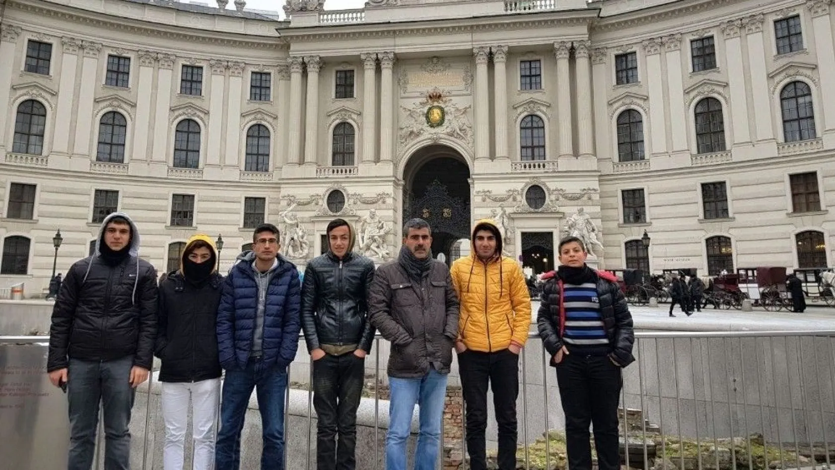 Erganili öğrenciler Avrupa'yı gezdi
