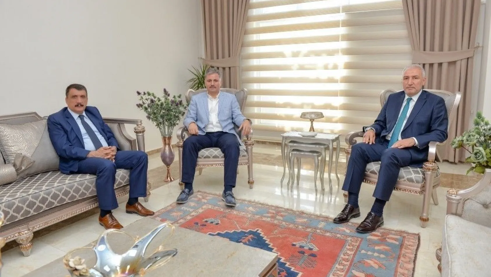 Milletvekillerinden Gürkan'a ziyaret
