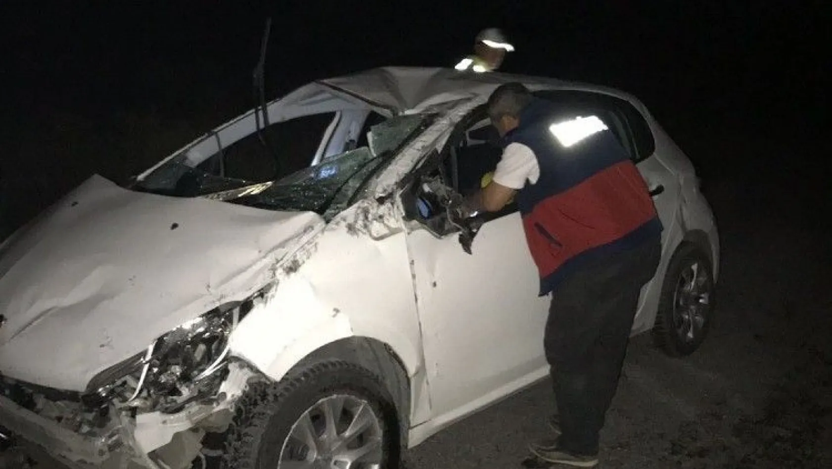Sivas'ta trafik kazası: 2 yaralı
