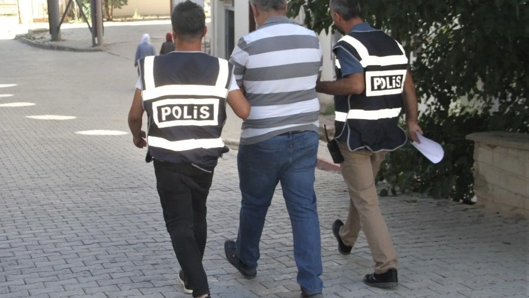 Elazığ merkezli 8 ilde FETÖ operasyonu: 22 gözaltı