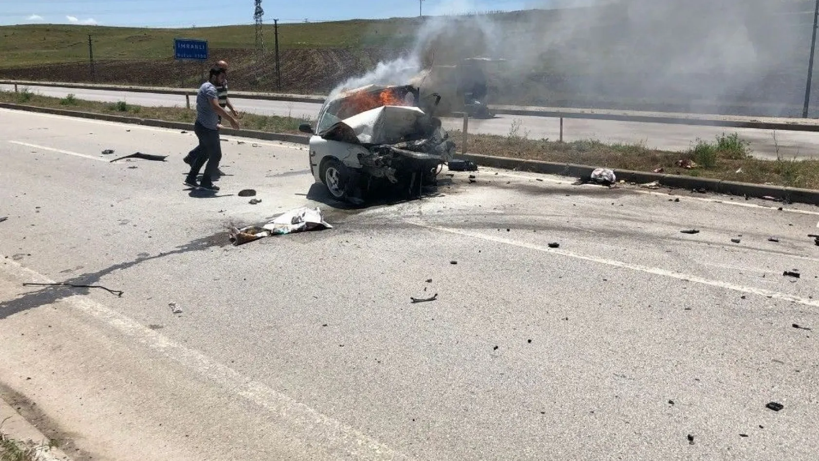 Sivas'ta otomobiller çarpıştı: 4 ölü, 4 yaralı
