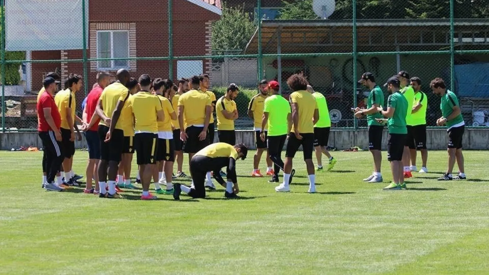 Evkur Yeni Malatyaspor ilk hazırlık maçını yarın oynayacak
