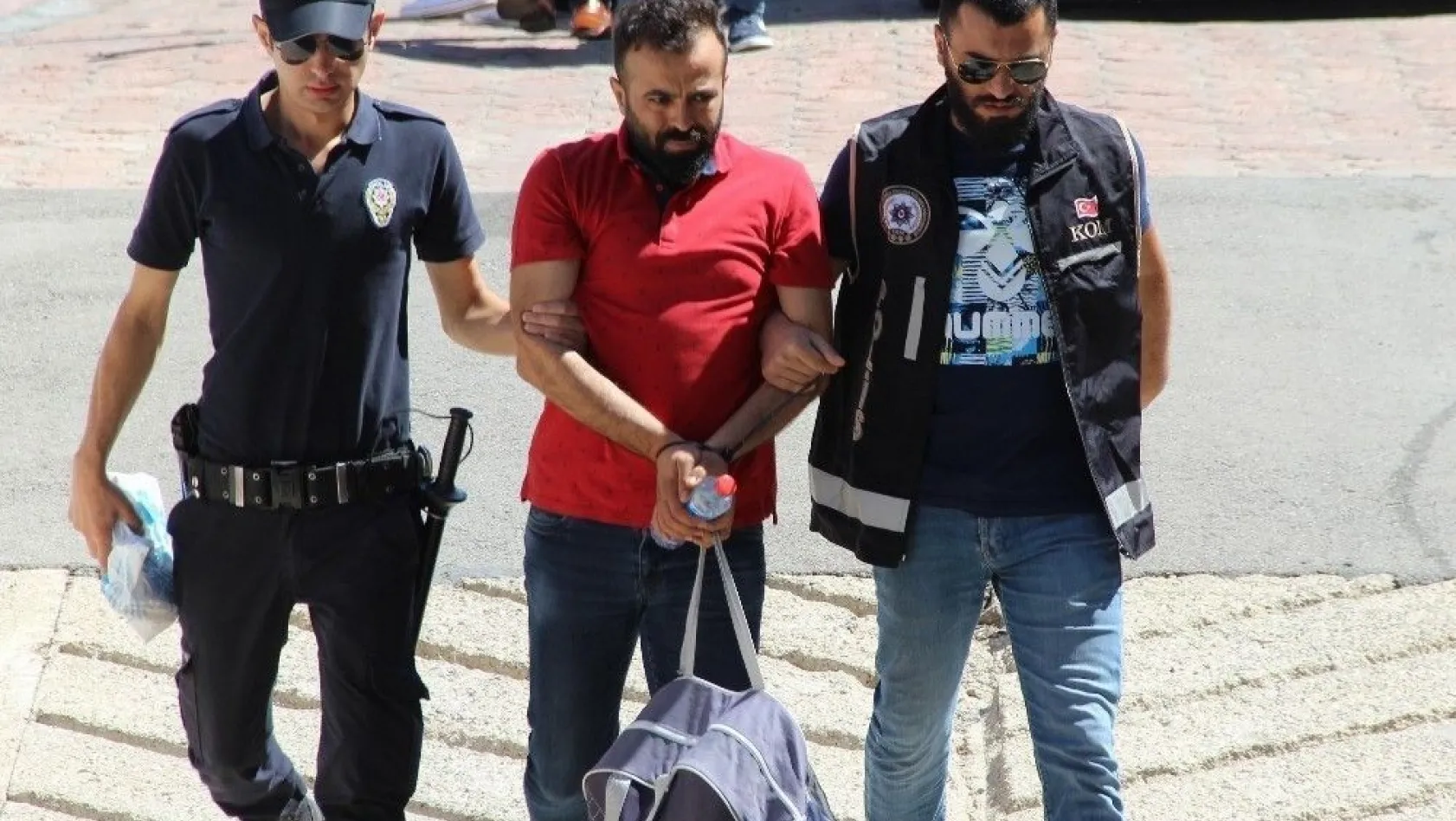 Sivas merkezli 3 ilde suç örgütü operasyonu: 14 gözaltı
