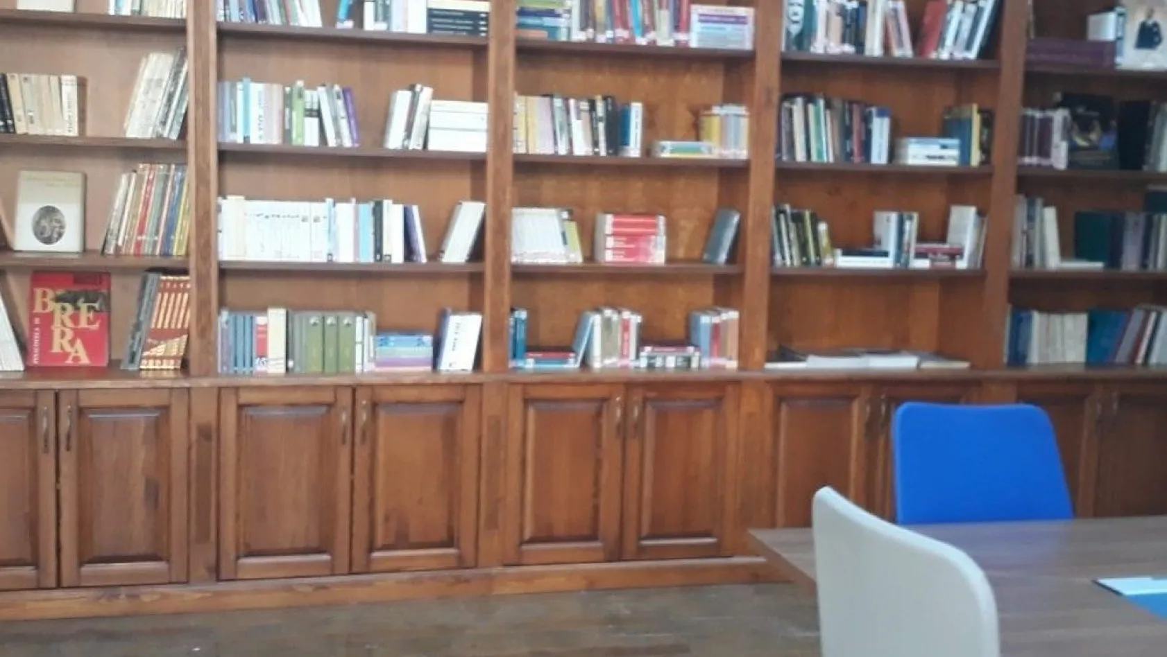 İlk Sanat ve Edebiyat Kütüphanesi Kongre Binası'nda hizmete açıldı
