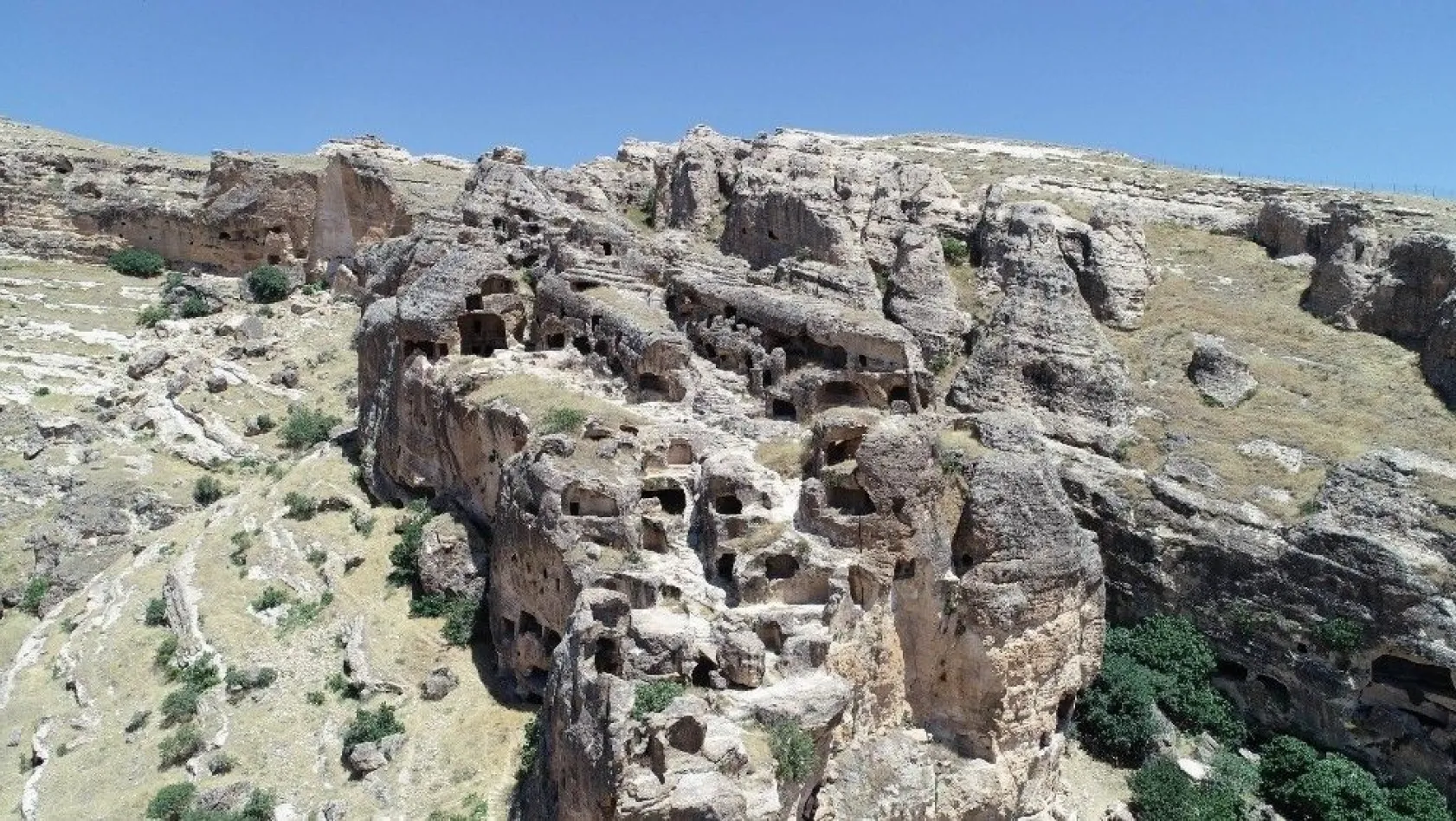 Bin yıllardır süren ihtişam: Hasuni Mağaraları