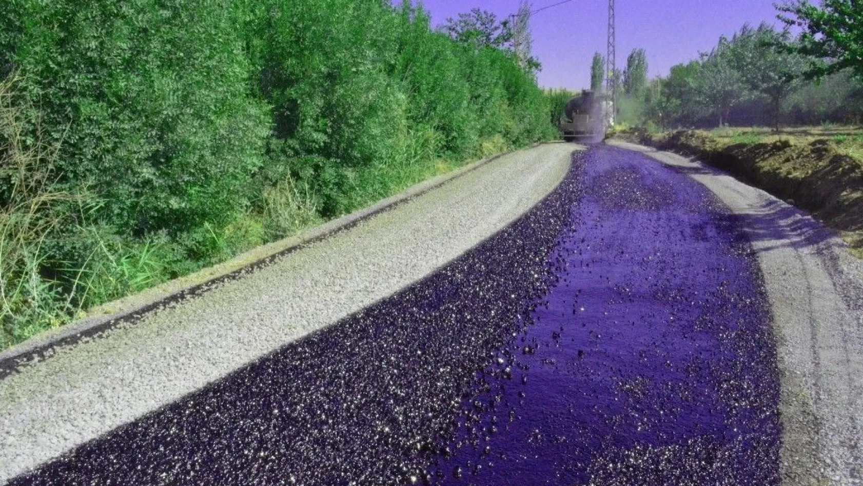 Battalgazi Belediyesi 30 sokakta asfalt çalışmasını sürdürüyor
