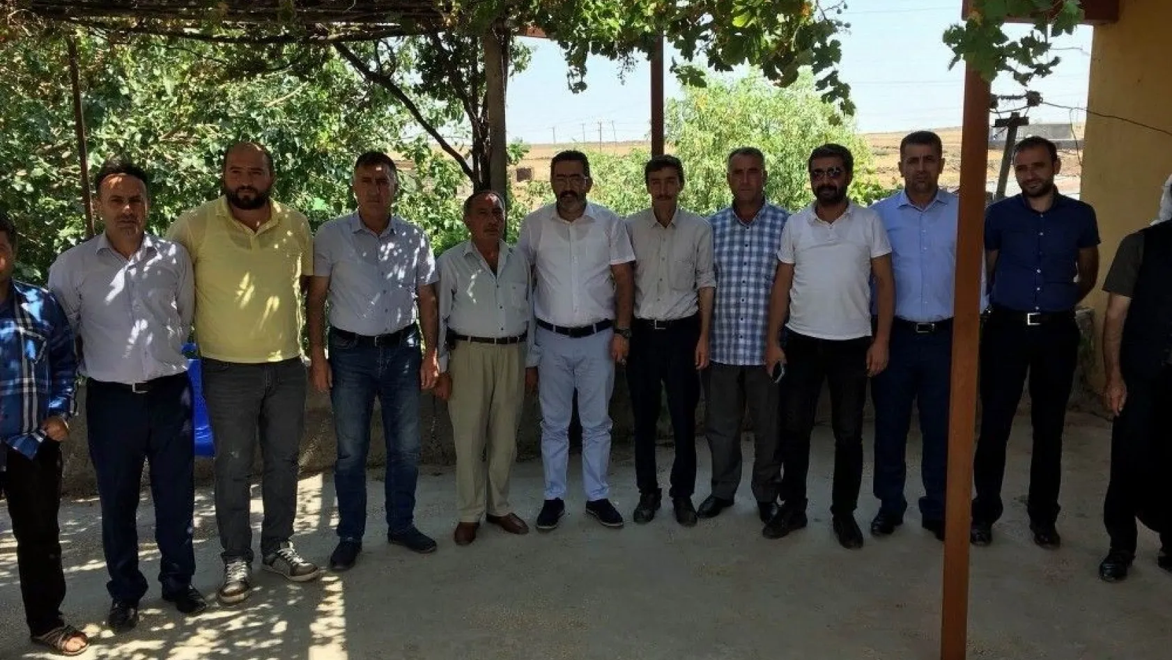 AK Parti Bağlar teşkilatı köylülerle buluşmaya devam ediyor
