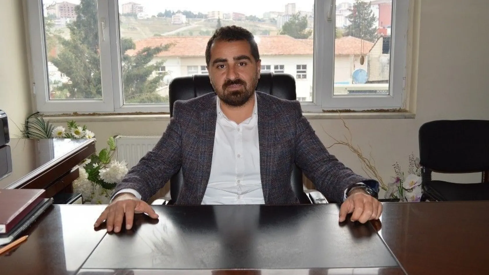 Kılınç yeniden CHP Besni İlçe Başkanlığına getirildi
