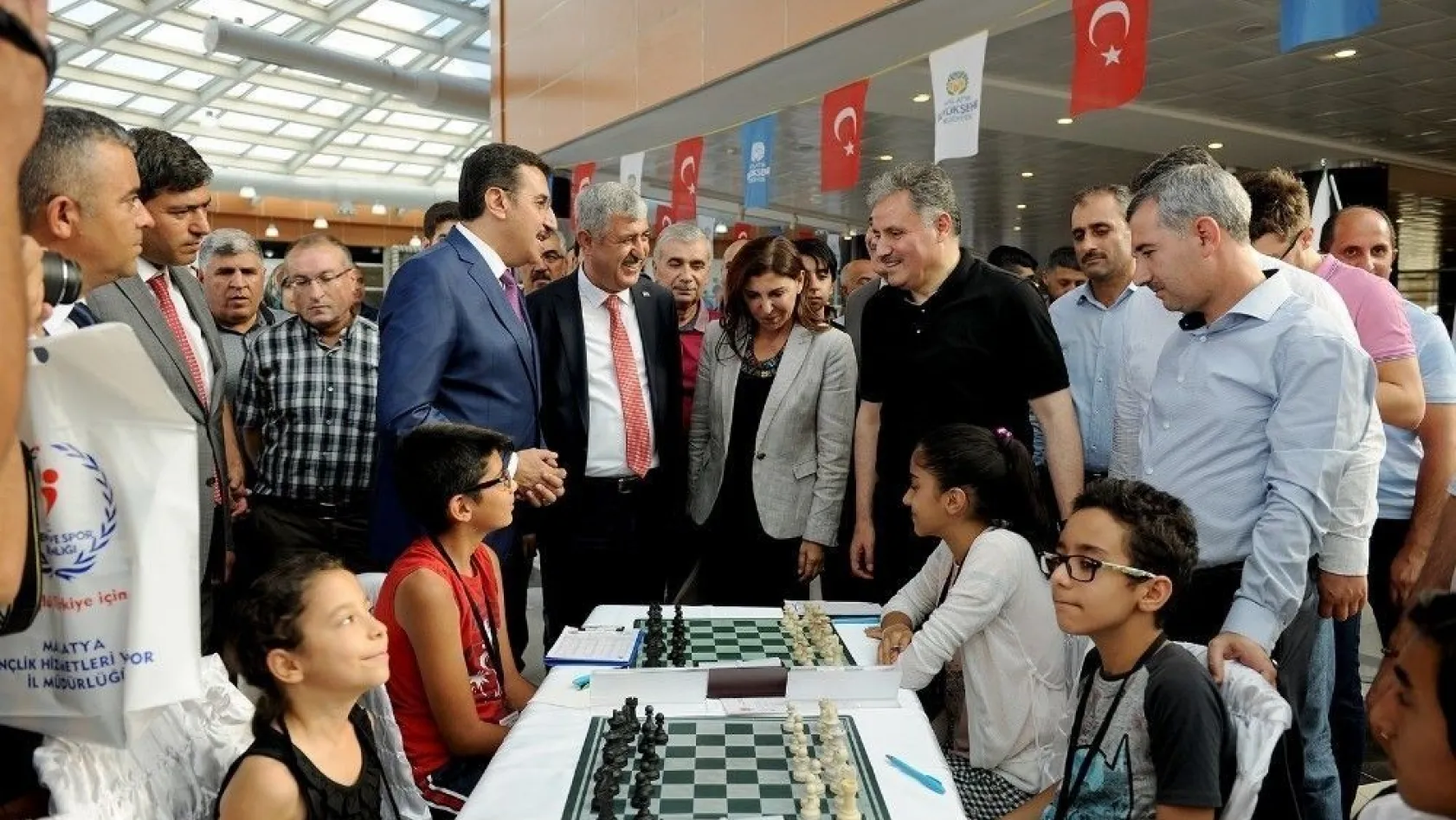Uluslararası Altın Kayısı Satranç turnuvası başladı
