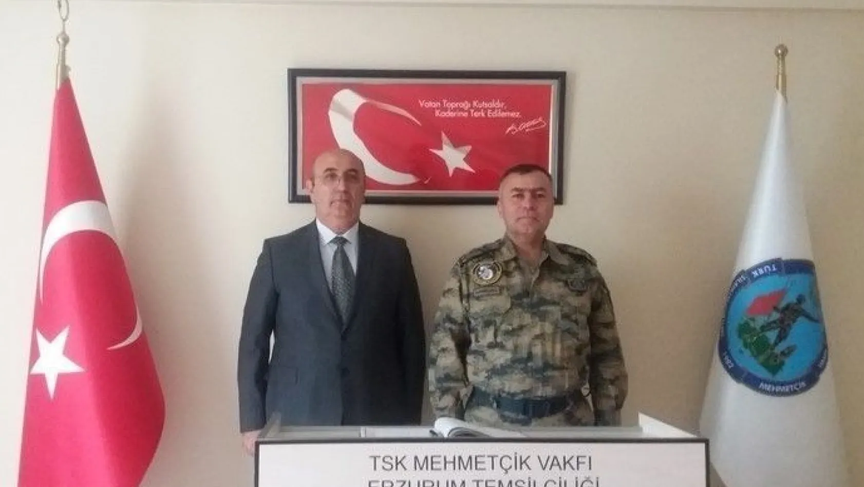 Hava Meydan Komutanı Canbulat'tan Mehmetçik Vakfına ziyaret

