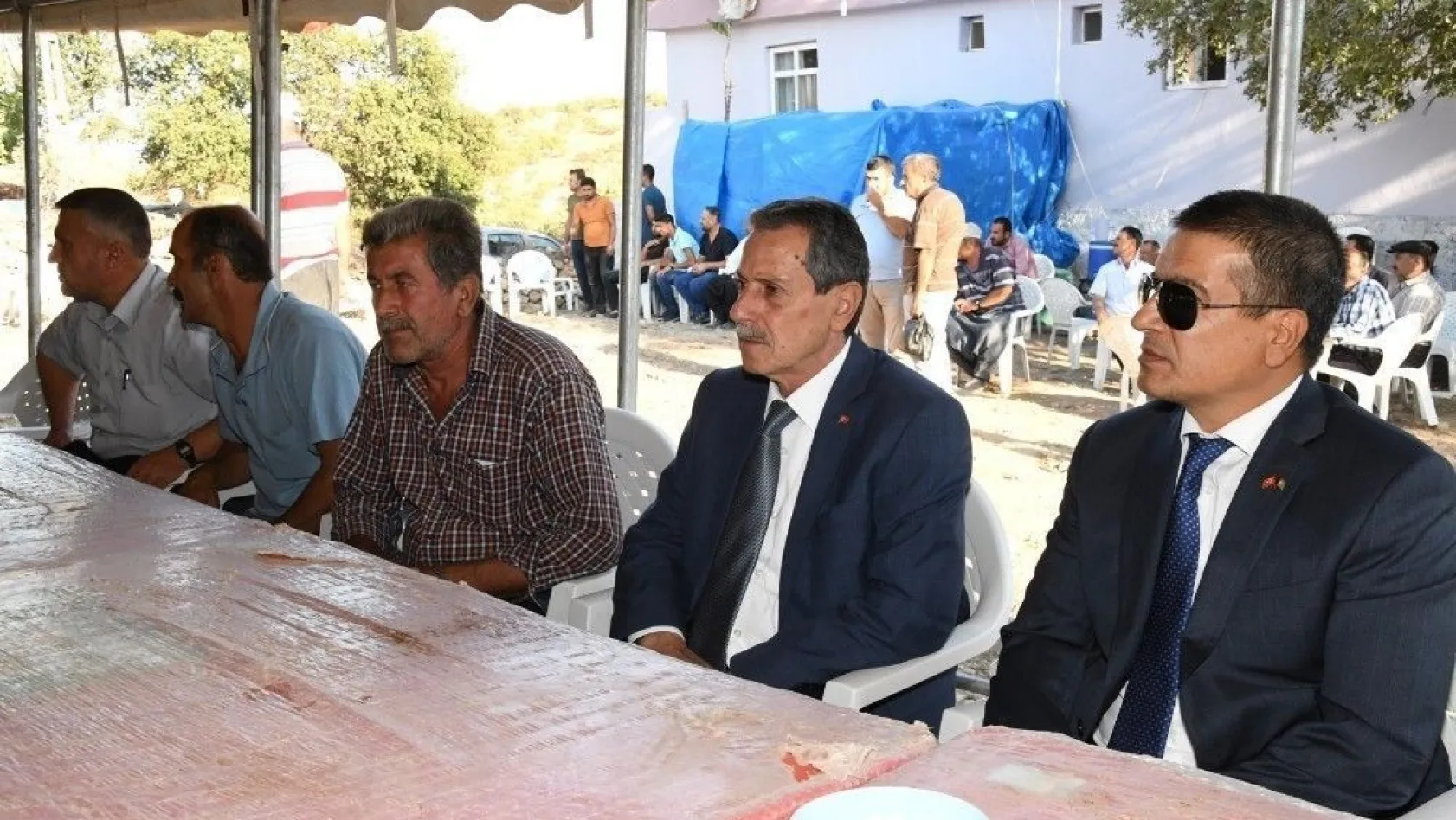 Vali Kalkancı'dan vefat eden askerin ailesi ile bir araya geldi
