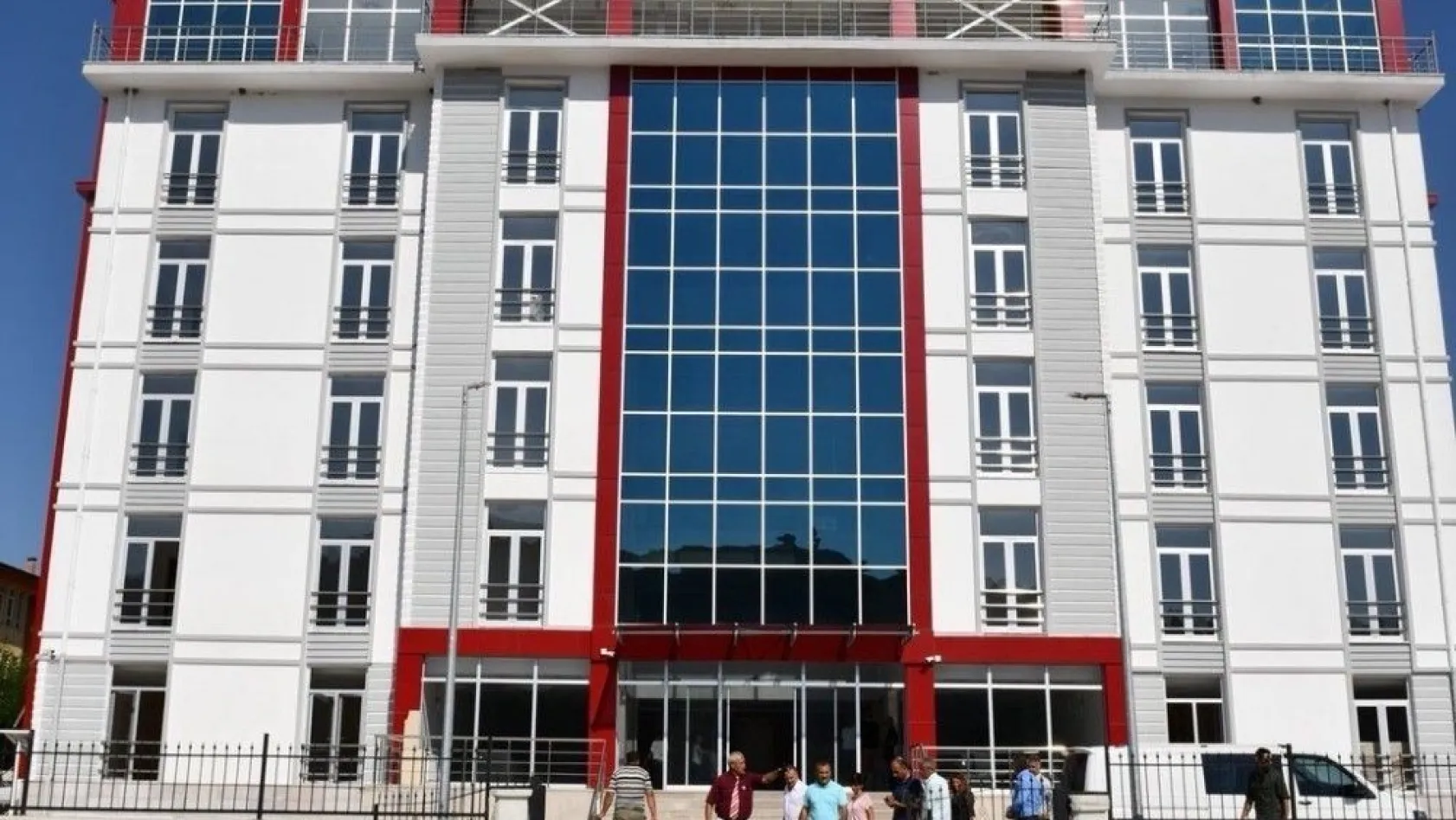 Tunceli'de 5 yıldızlı otel konforundaki Öğretmenevi tamamlandı