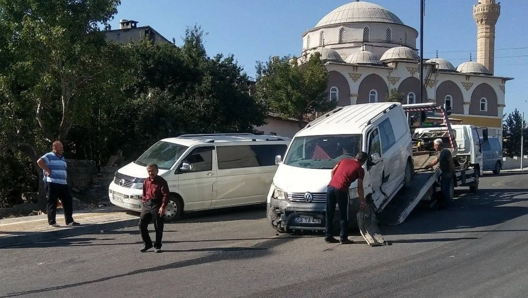 Sivas'ta zincirleme trafik kazası: 5 yaralı
