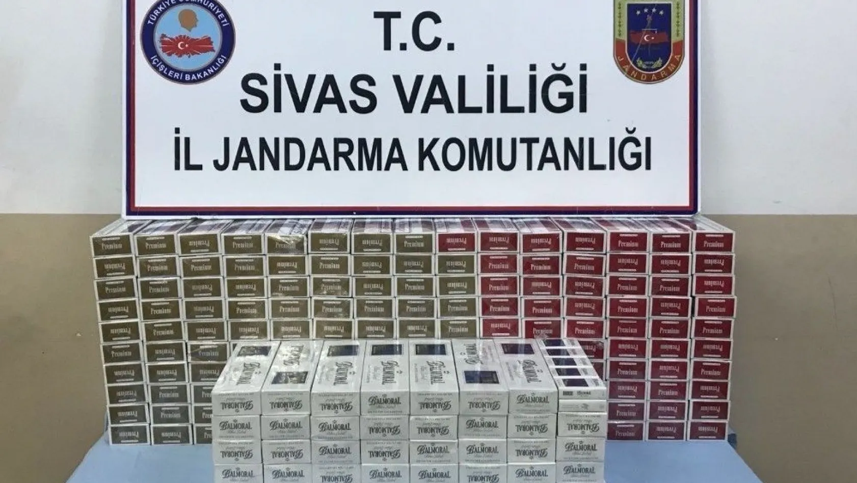 Sivas'ta 4 bin 796 paket kaçak sigara yakalandı
