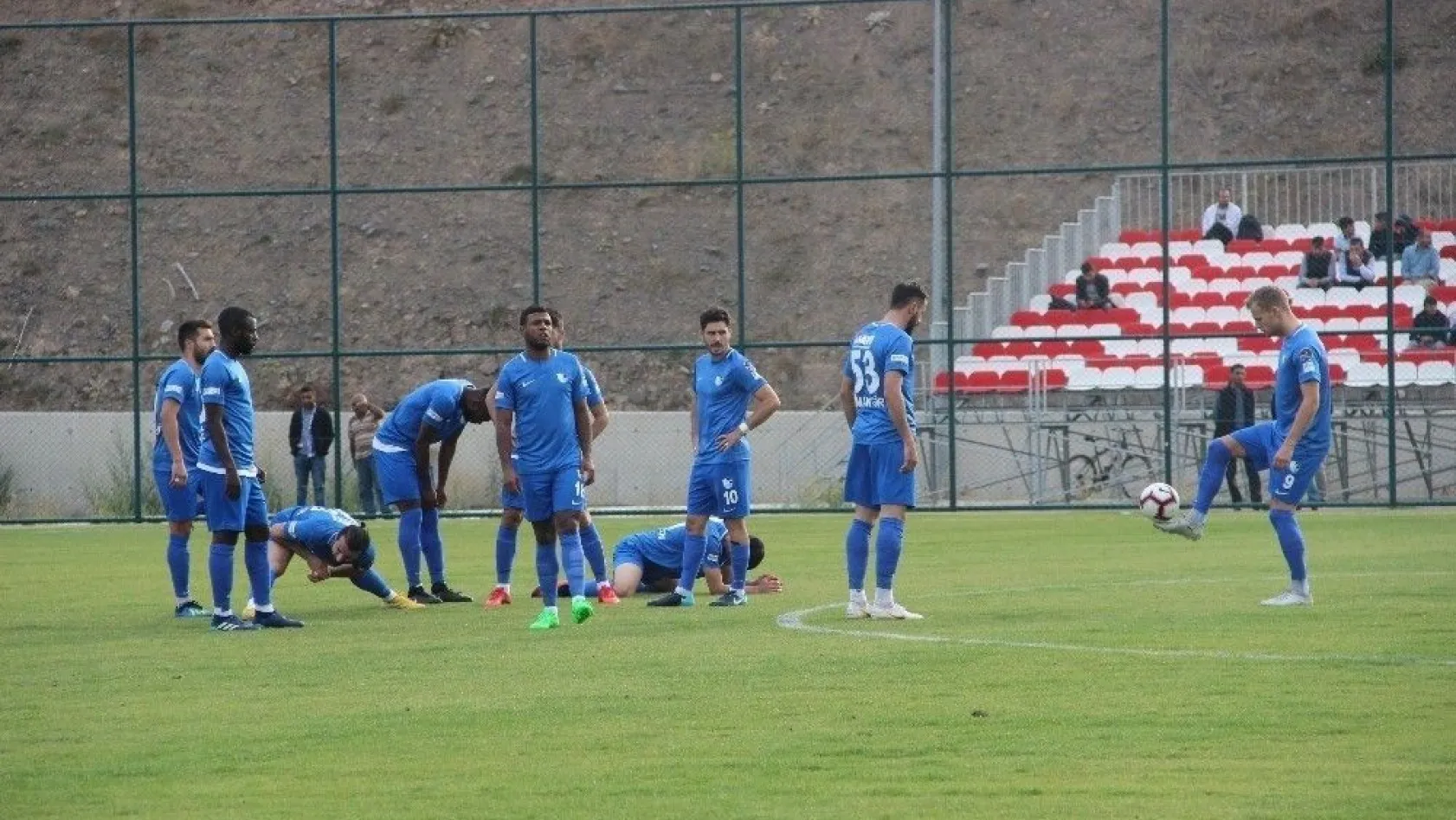 B.B. Erzurumspor hazırlık maçında Elazığspor'u 3-1 mağlup etti
