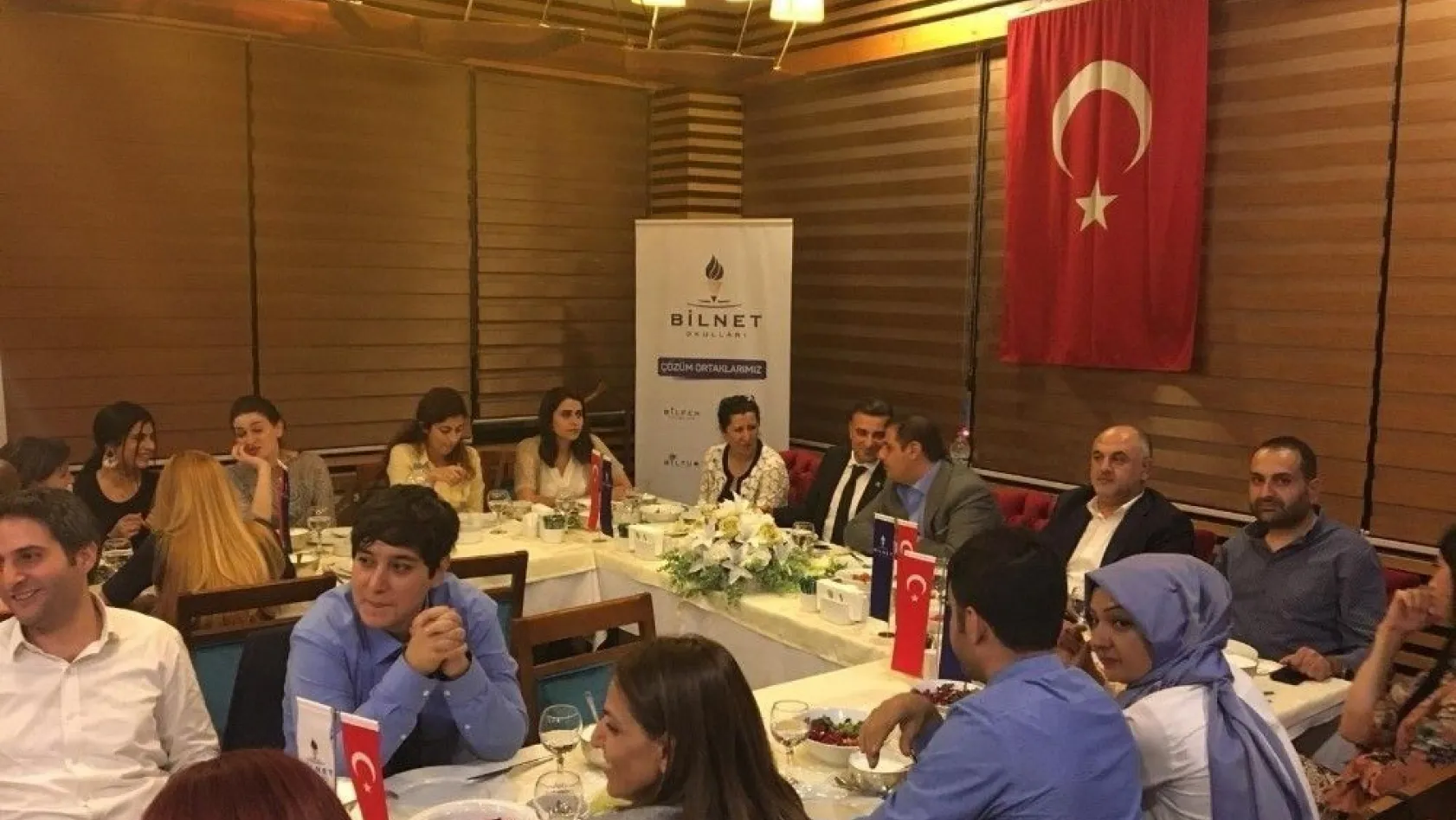 Diyarbakır Bilnet ailesi yemekte buluştu
