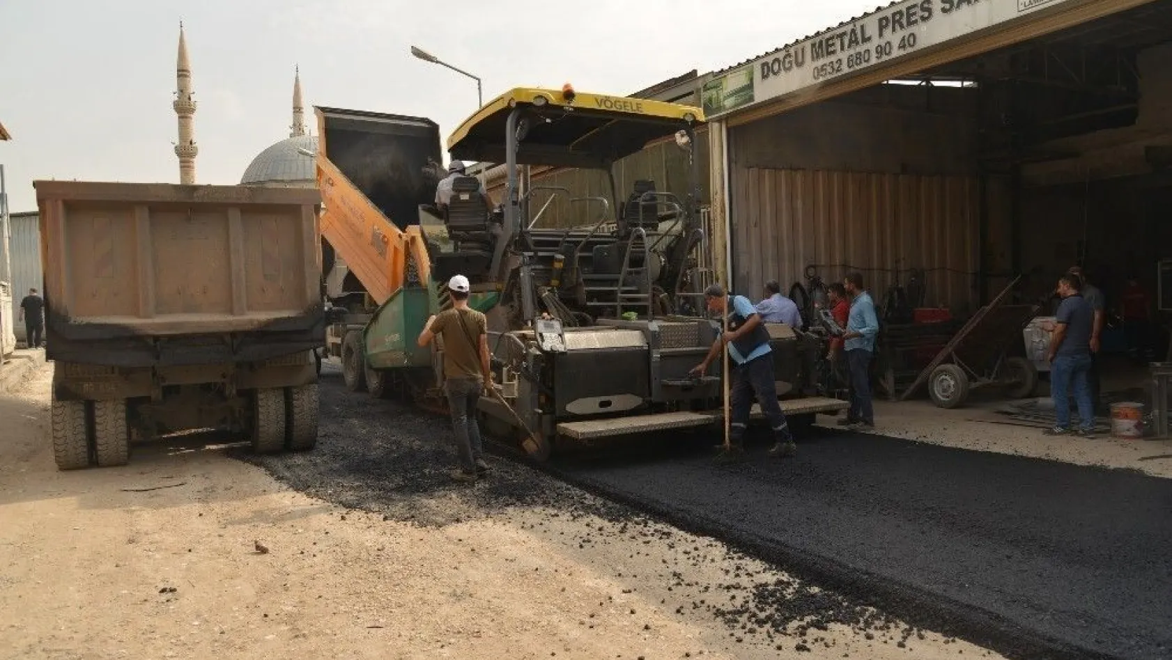 Diyarbakır Büyükşehir Belediyesi asfalt çalışmalarını sürdürüyor
