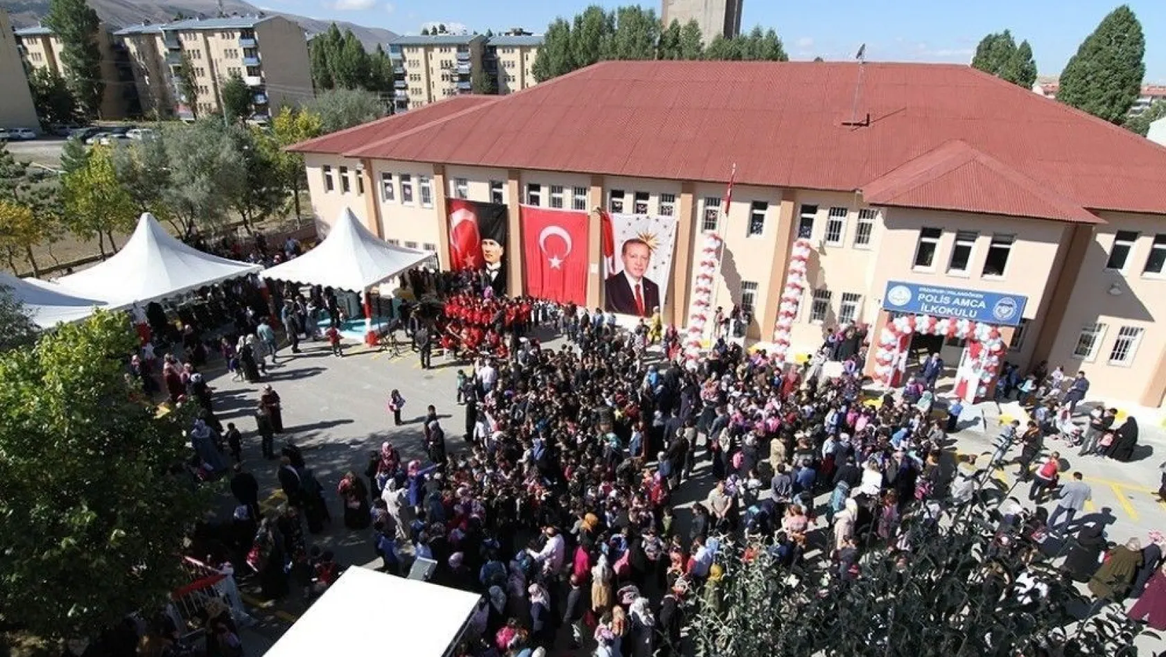 Erzurum'da 178 bin 860 öğrenci ders başı yaptı

