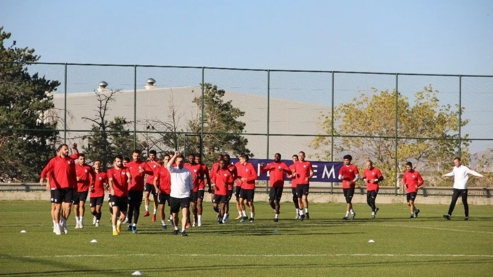 B.B. Erzurumspor, Ankara Demirspor maçı hazırlıklarını tamamladı
