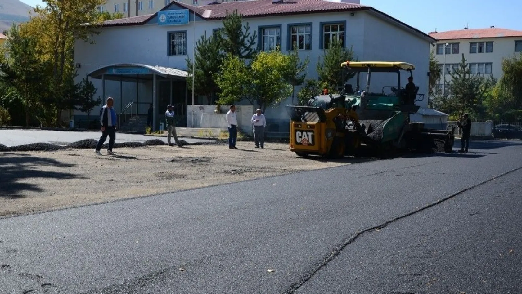 Palandöken Belediyesi okul bahçelerine el attı
