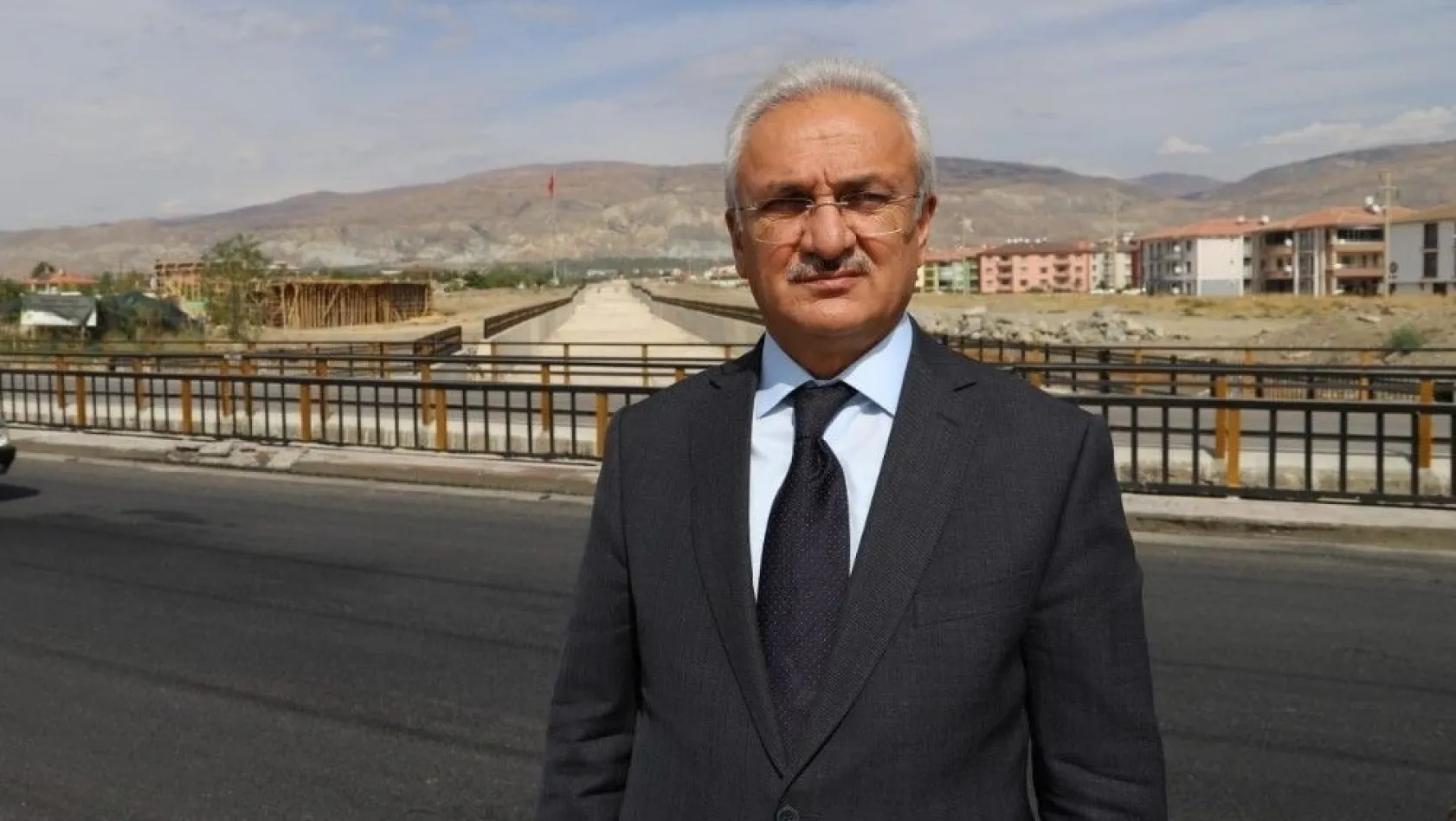 Erzincan Belediyesinden asfalt çalışmaları
