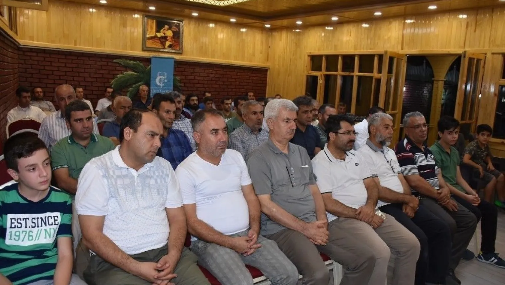 Kahta'da 'İslam Kardeşliği ve Birliği' programı düzenlendi
