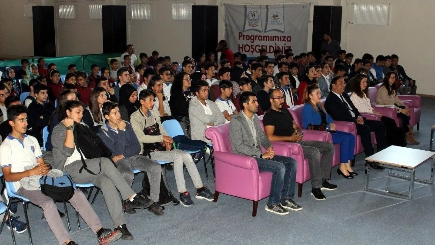 Erzincan'da Değişen Dünyada Gençler ve Ruh Sağlığı adlı seminer düzenlendi
