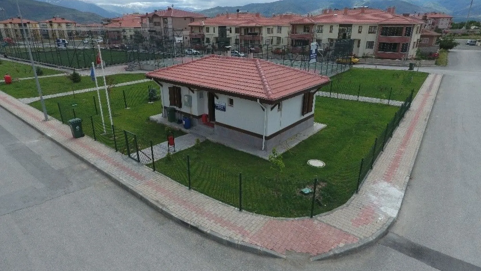 Erzincan Belediyesi tarafından 3 yeni muhtarlık binası inşası başlatıldı
