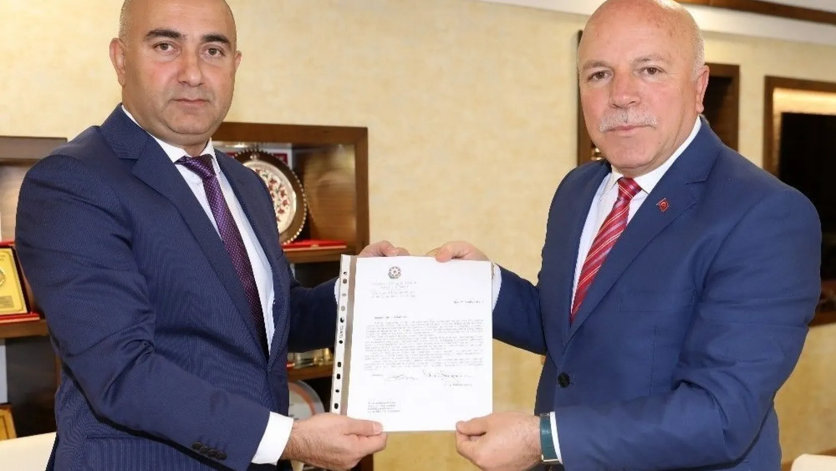 Azerbaycan Dışişleri Bakanı Memmedyarov'dan Başkan Sekmen'e teşekkür mektubu
