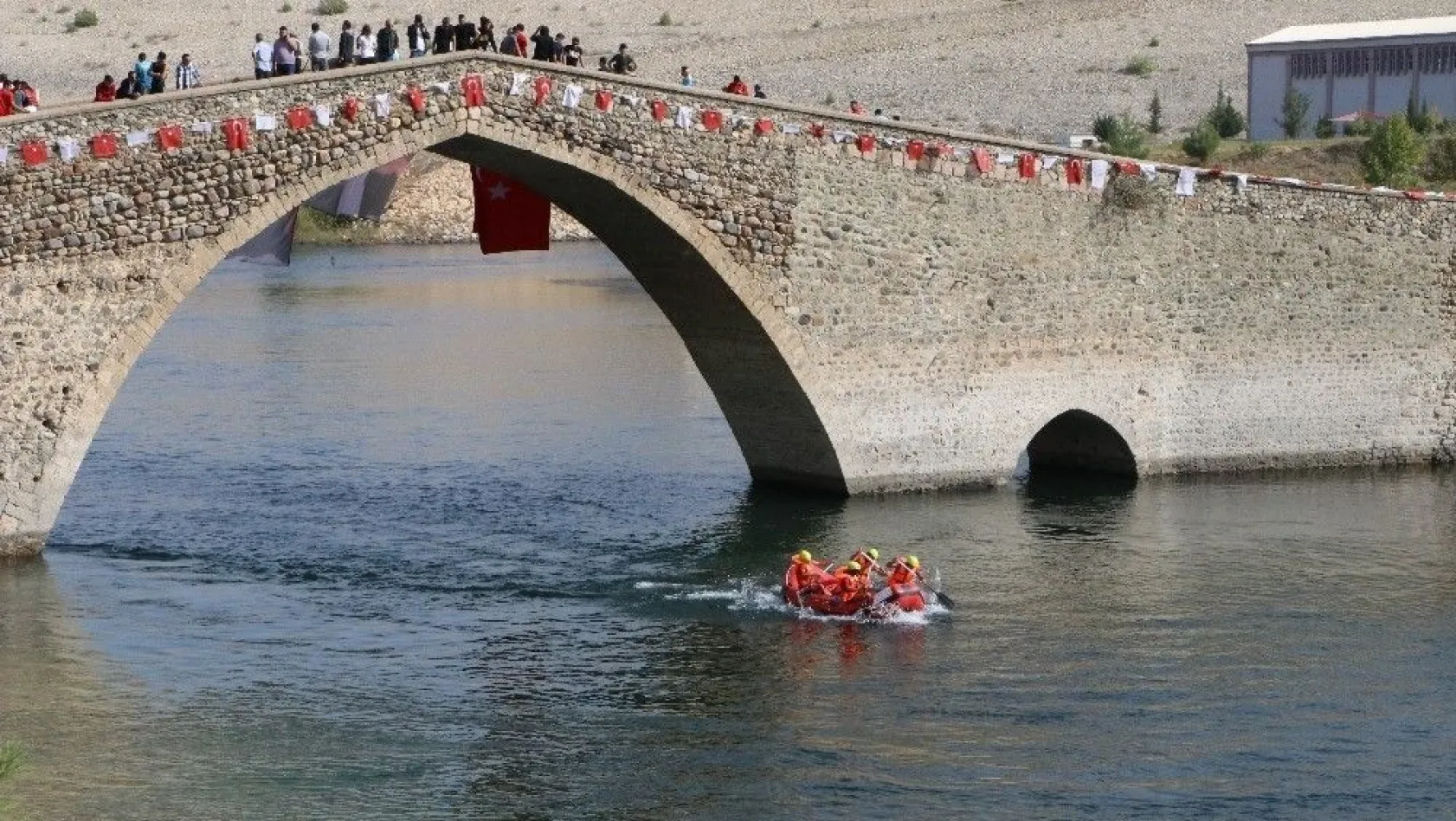 Rafting R4 Türkiye Şampiyonası, Kahramanmaraş'ta start aldı
