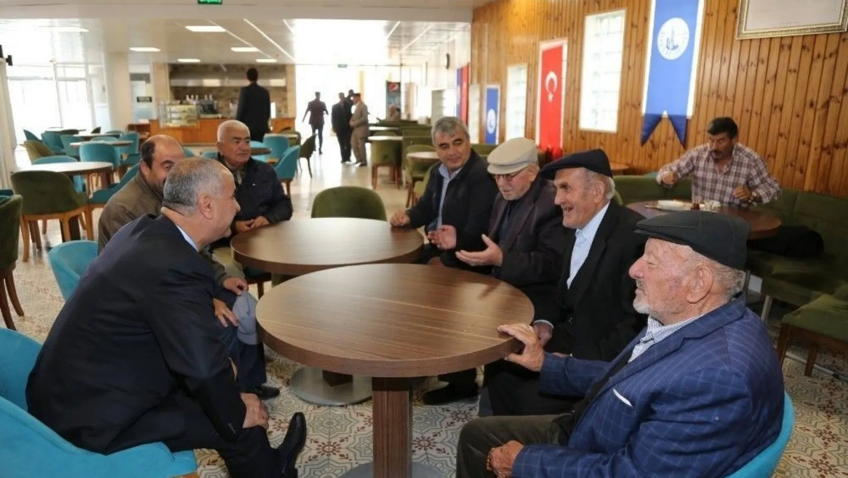 Başkan Aydın, ihtiyarlar heyetiyle buluştu
