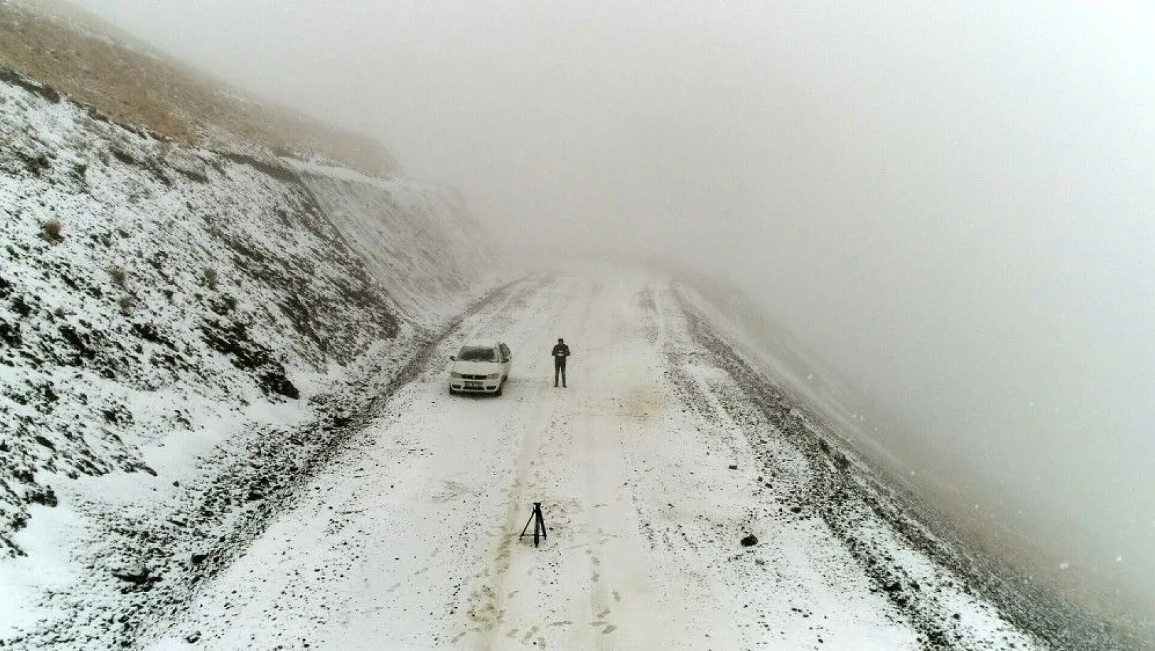 Erzurum'da lapa lapa kar ve tipi
