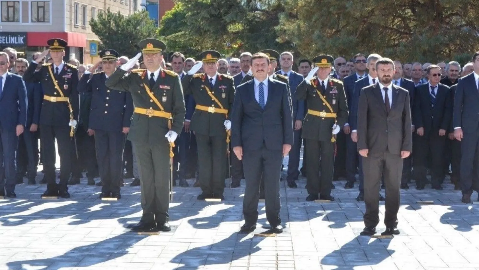 Erzincan'da 29 Ekim Cumhuriyet Bayramı kutlamaları başladı
