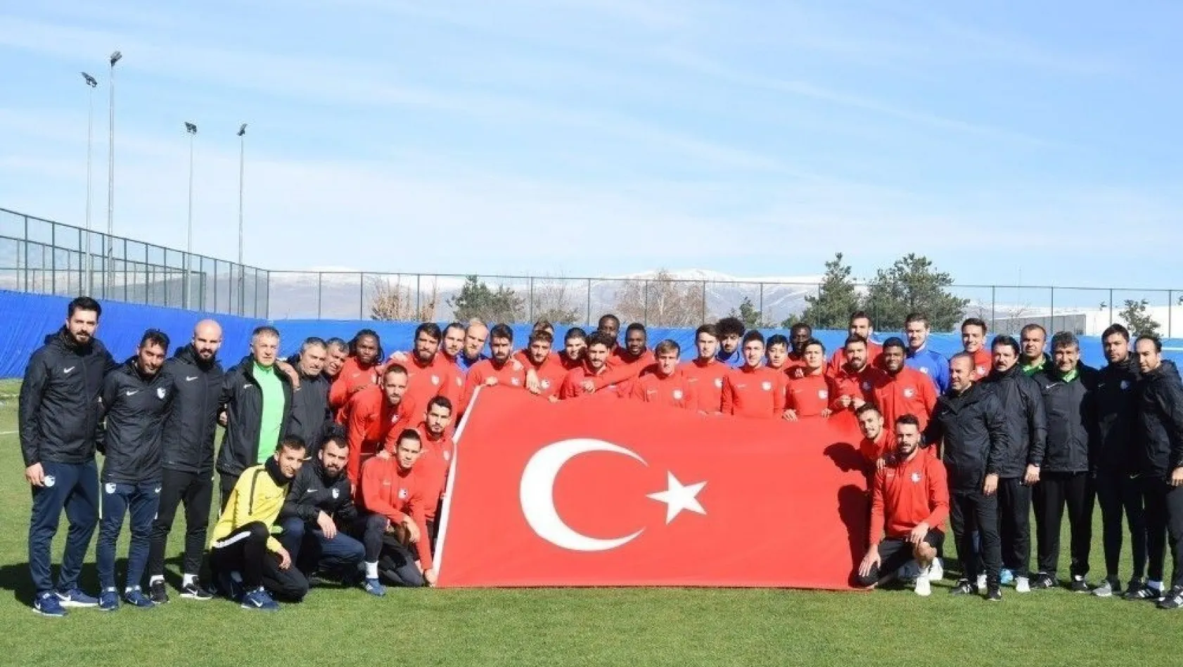 BB Erzurumspor'dan Cumhuriyet Bayramı kutlaması
