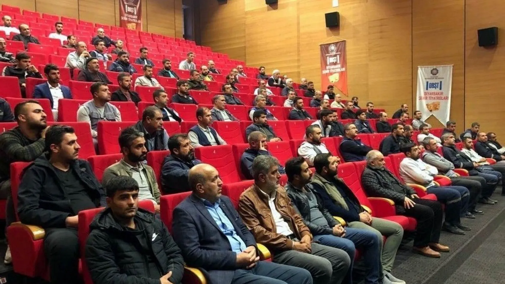 Diyarbakır'da ilaçlama personeline eğitim
