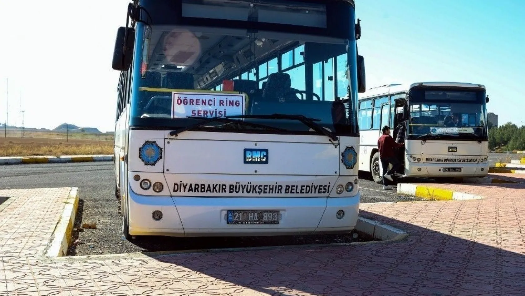 Diyarbakır'da öğrencilere ücretsiz ring servisi devam ediyor
