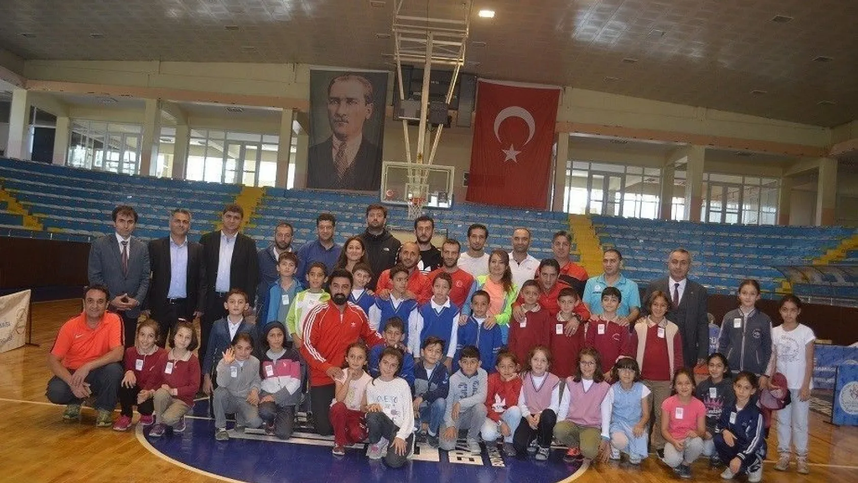 Türkiye'nin sporda en esnek kenti Erzurum

