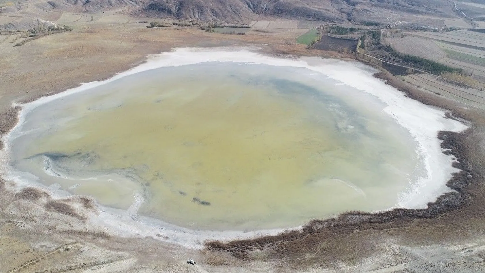Sivas'ta bir göl daha yok oluyor
