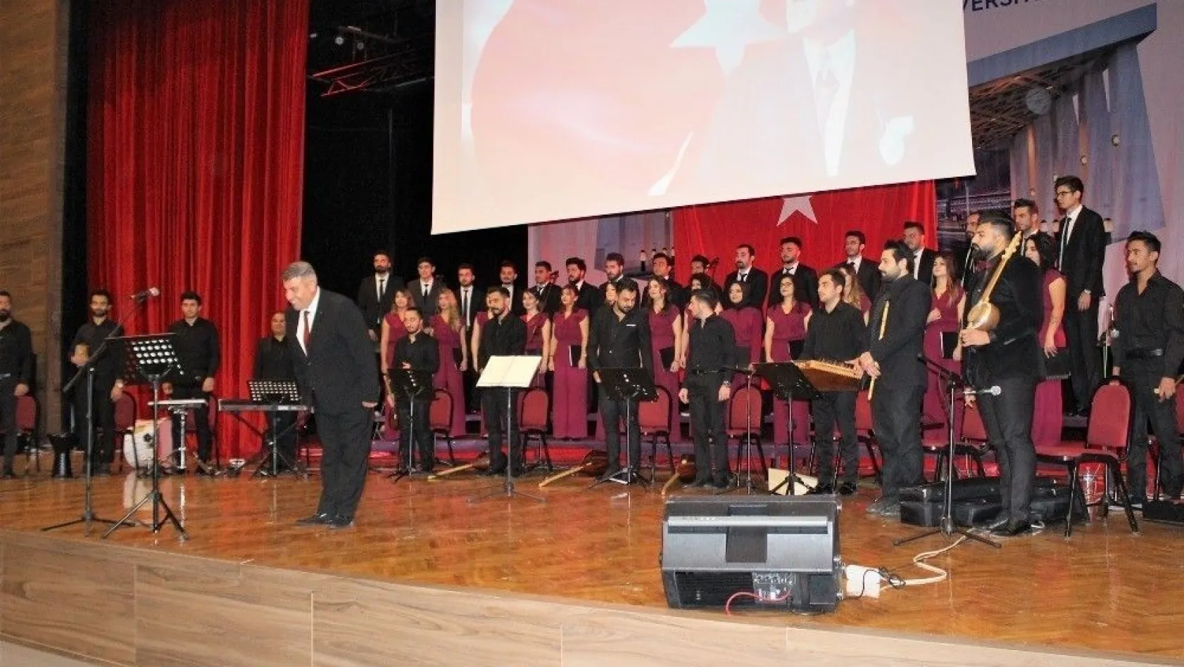 EBYÜ'de 'Atatürk'ün Sevdiği Türküler' konseri düzenlendi

