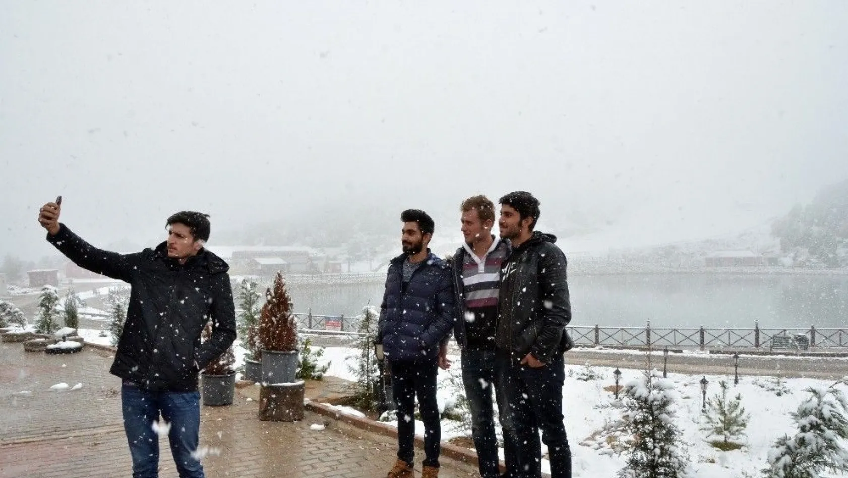 Ergan Dağı kış manzaralarıyla ilgi odağı oldu
