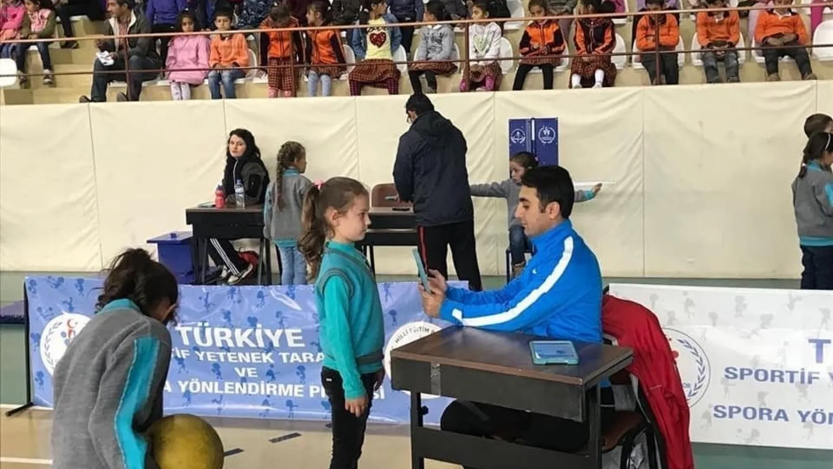 Pazarcık'ta bin 40 öğrenci sportif yetenek taramasından geçti
