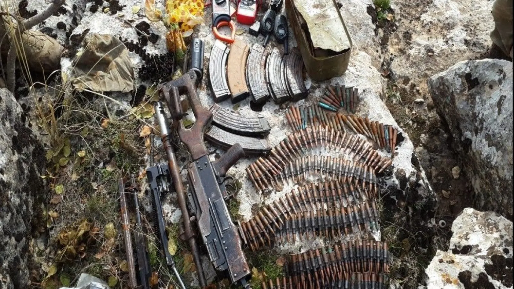 Diyarbakır'da terör örgütü PKK'ya darbe üstüne darbe
