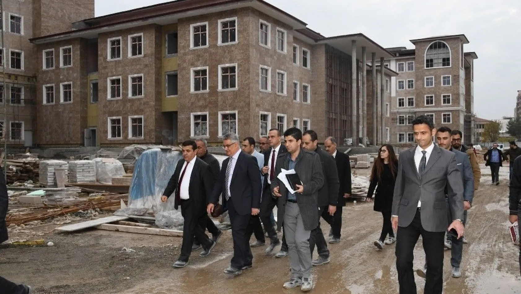 Vali Aykut Pekmez, Hükümet Konağı inşaatını inceledi
