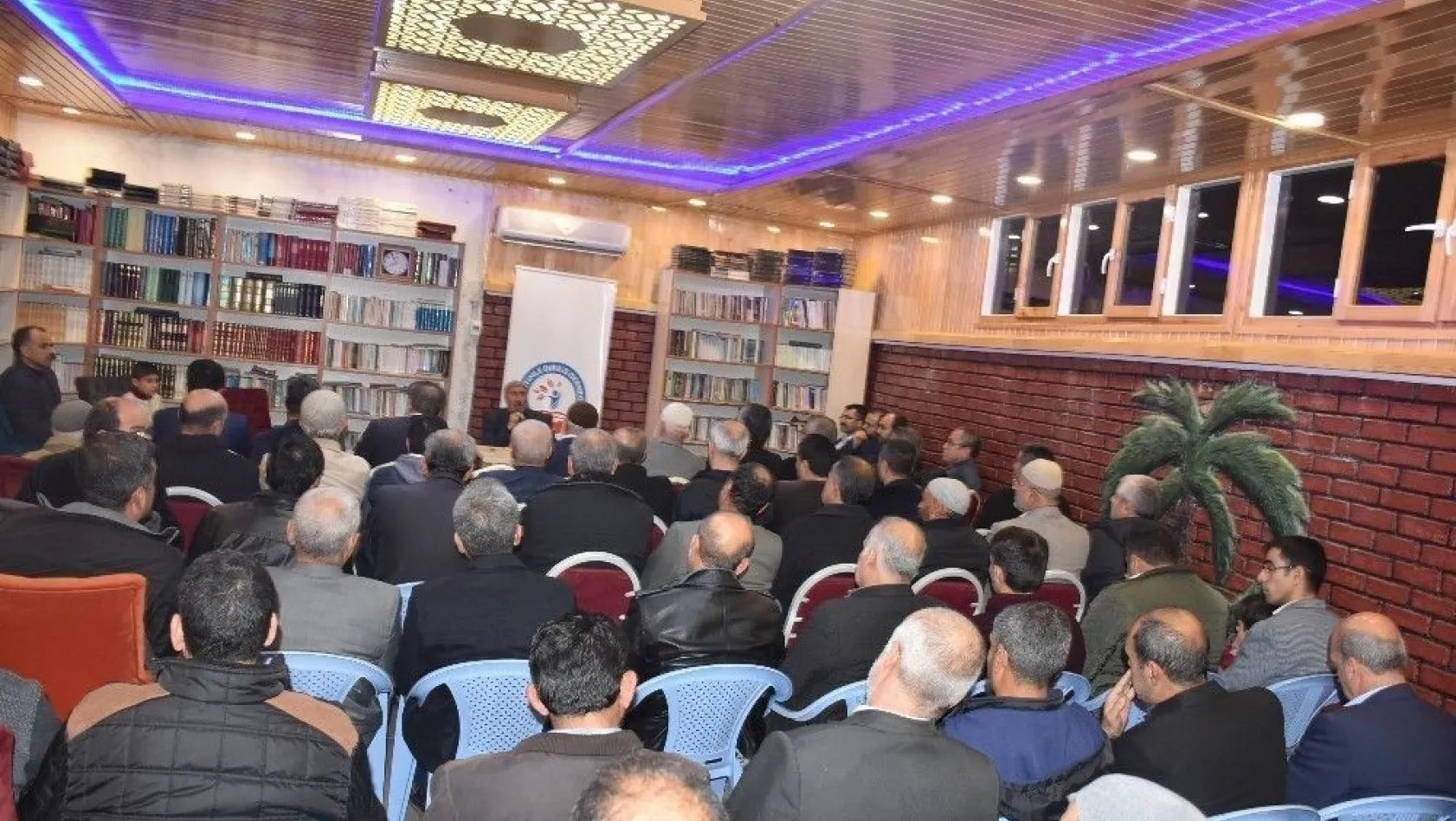 Kahta'da Mevlit Kandili programı düzenlendi
