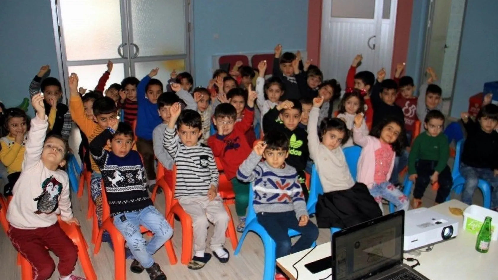 Bismil'de anaokulu öğrencilerine geri dönüşüm semineri verildi
