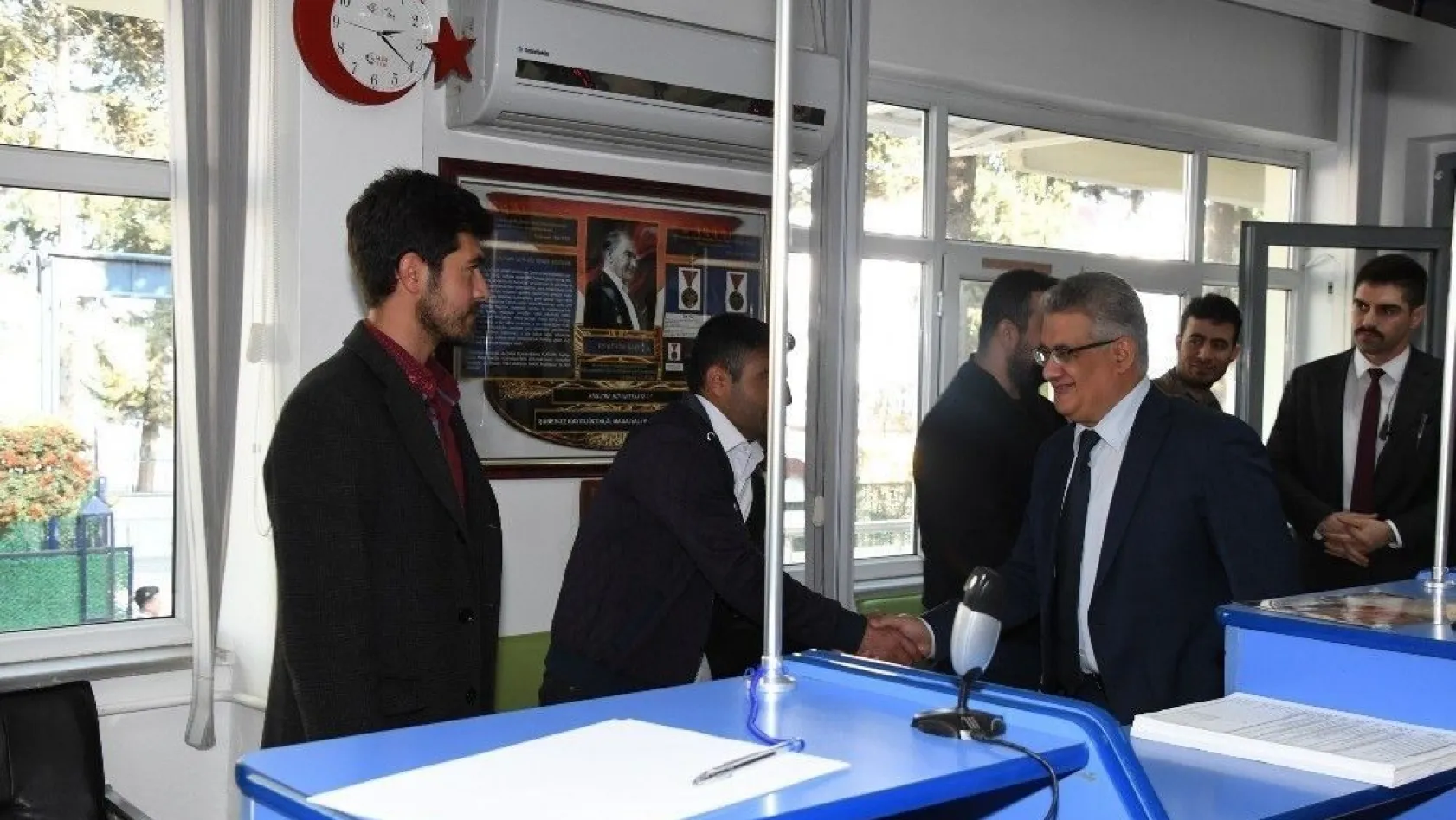Vali Aykut Pekmez Albay Gürfidan ile bir araya geldi
