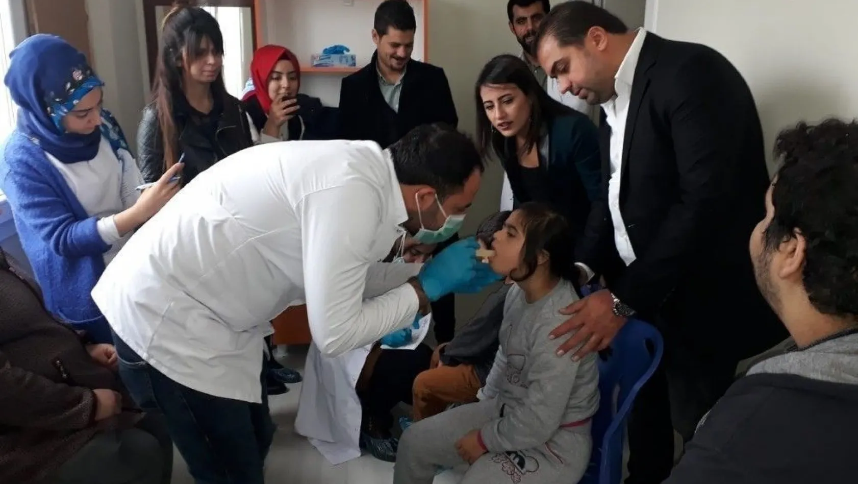 Diyarbakır'da 40 öğrenciye diş taraması
